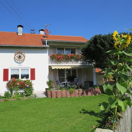 Gaestehaus Reisacher - Mehrbettzimmer Peiting Exterior foto