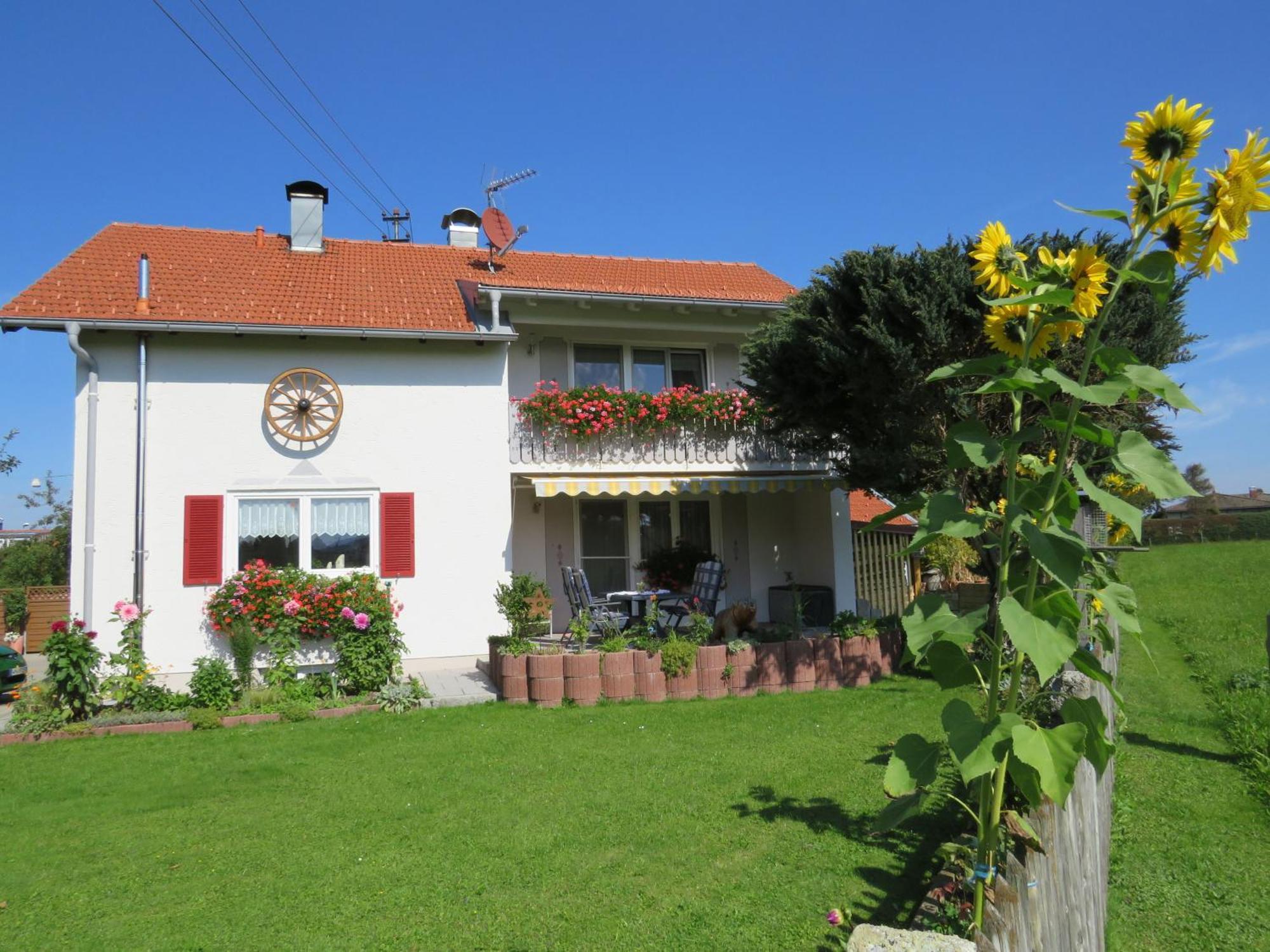 Gaestehaus Reisacher - Mehrbettzimmer Peiting Exterior foto